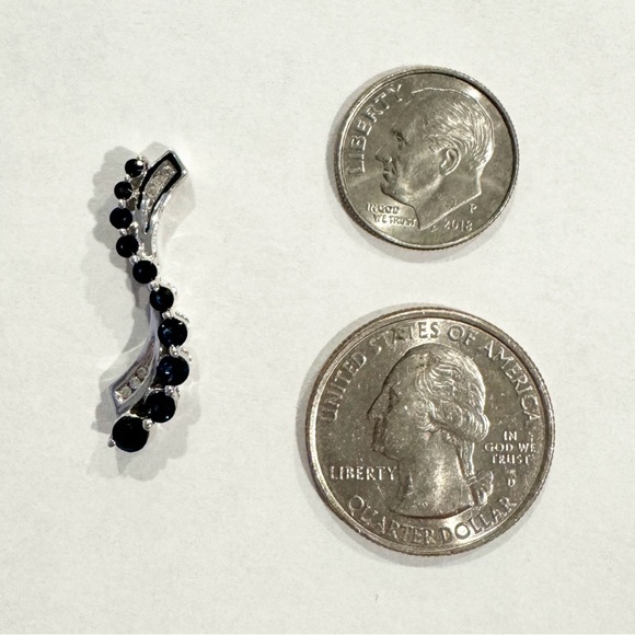 10K Sapphire Diamond Journey channel swirl natural dark blue white gold pendant - Picture 10 of 11